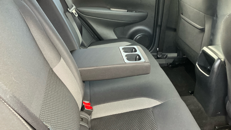 Nissan Qashqai 1.3 DiG-T Acenta Premium 5dr Petrol Hatchback